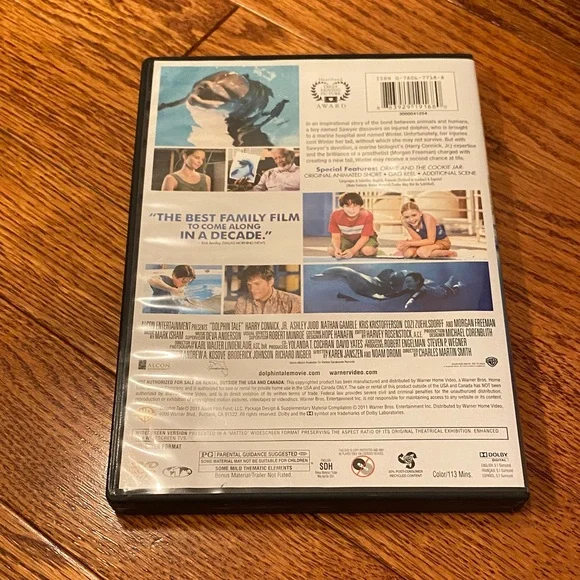 3/$20 Dolphin Tale DVD - Picture 2 of 2